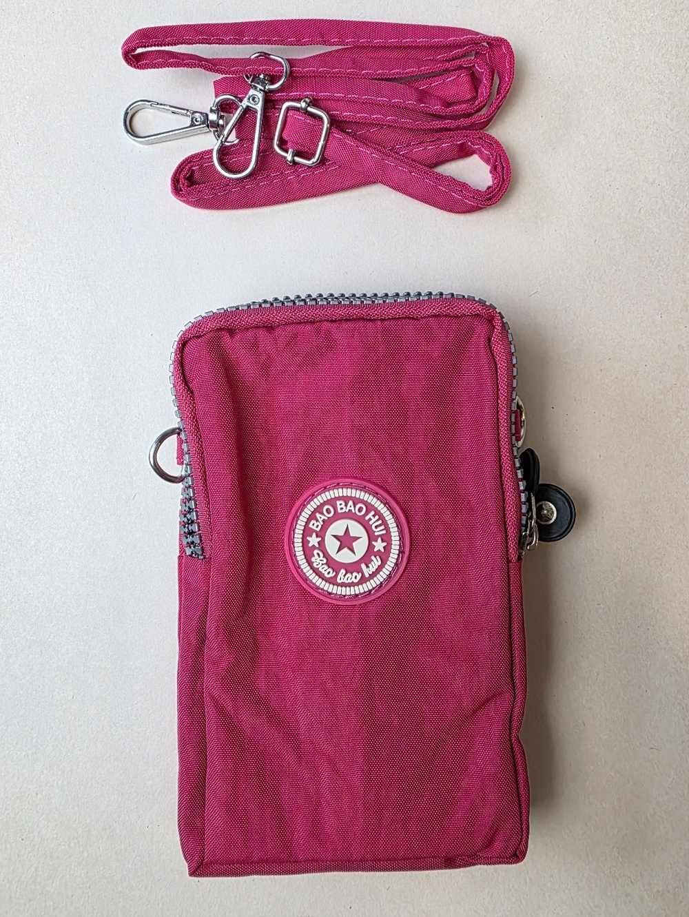 Crossbody Bag Phone Sleeve Concert Venue Festival Adjustable Strap Arm Wrist NWT - Picture 5 of 11